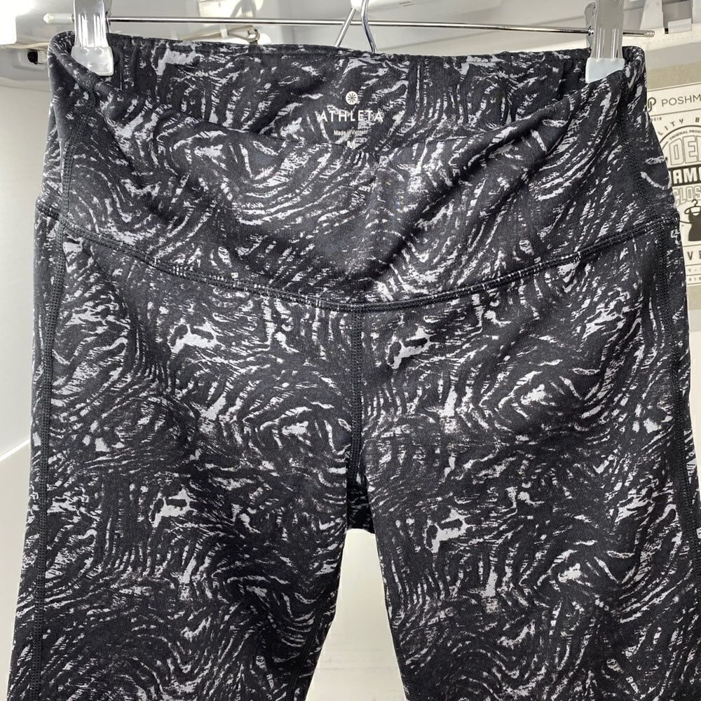 ATHLETA Leggings - Black & Gray Abstract Pattern - Picture 2 of 16